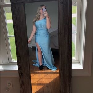 Selling my prom dress!!